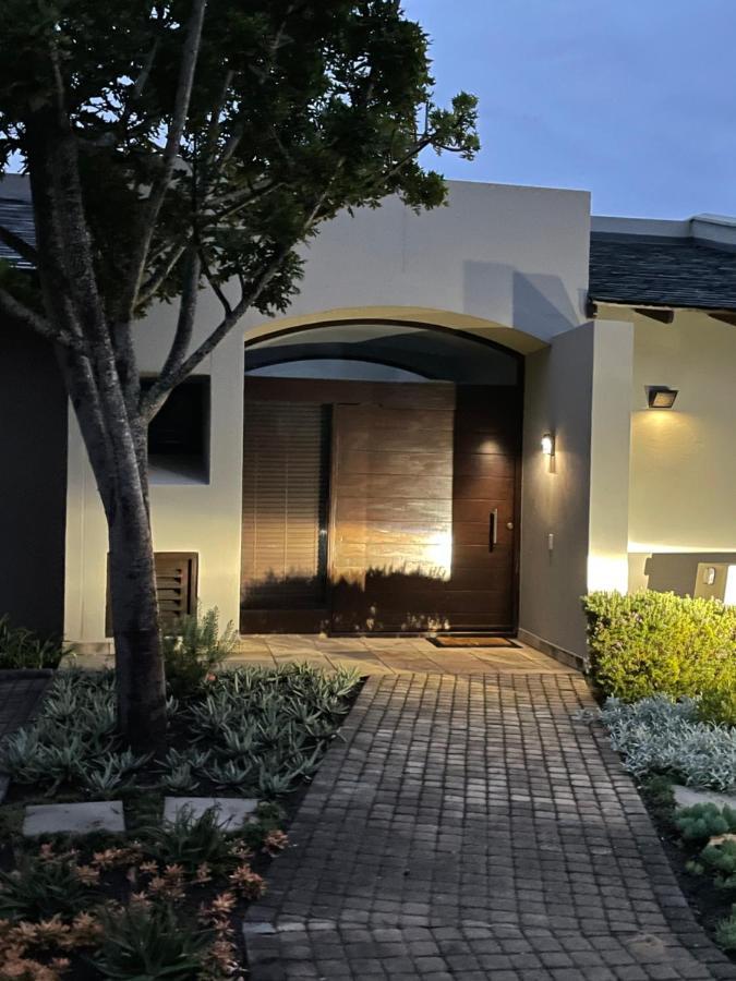 Oubaai Golf Estate Lägenhet George Exteriör bild