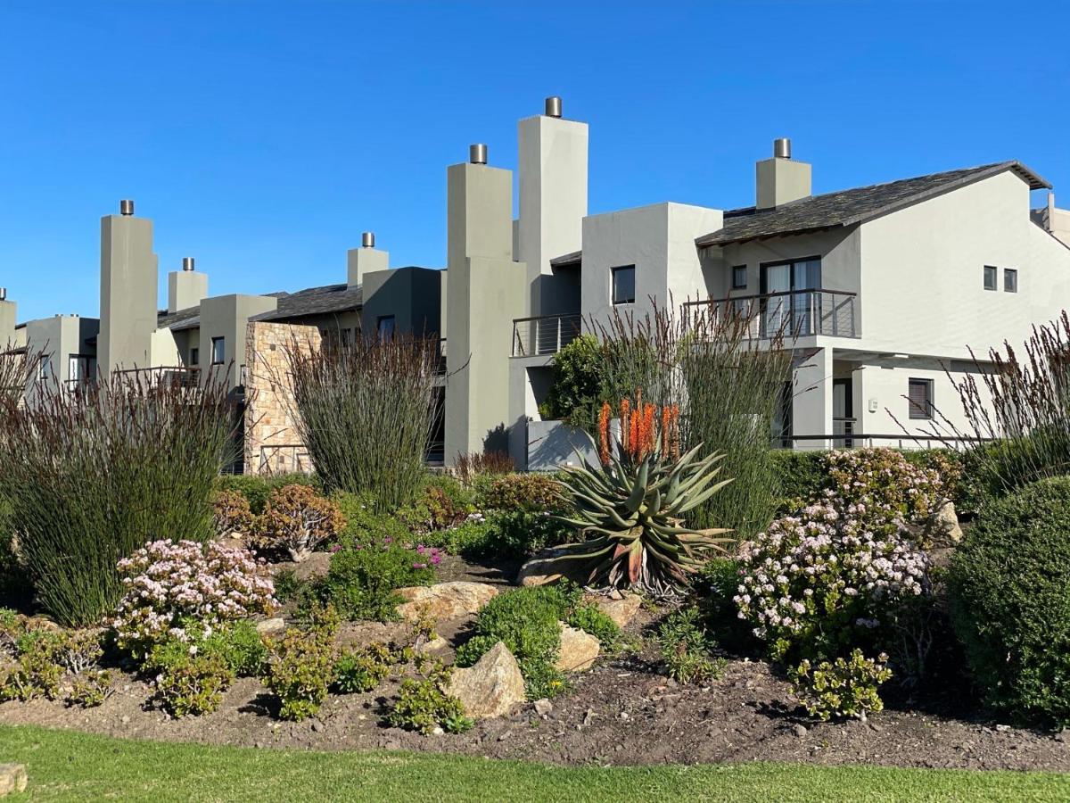 Oubaai Golf Estate Lägenhet George Exteriör bild